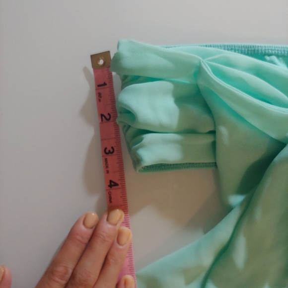 Lulu's Mint green bow tie crop top - Picture 8 of 8